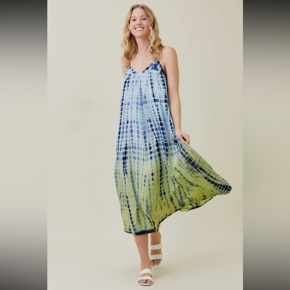 806. Mystree Blue and Green Tie-Dye Midi Dress New Item NWT